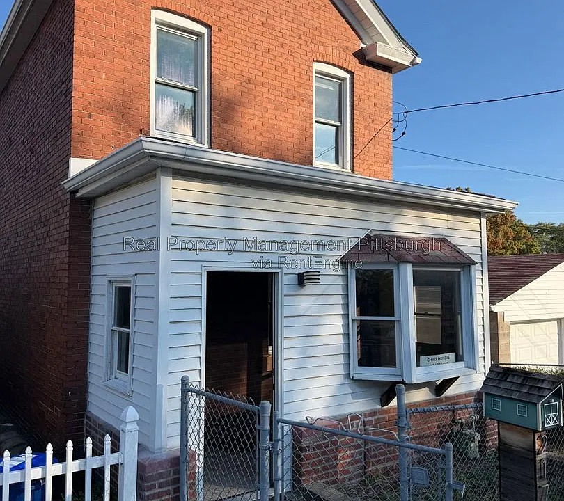 217 Ilion St