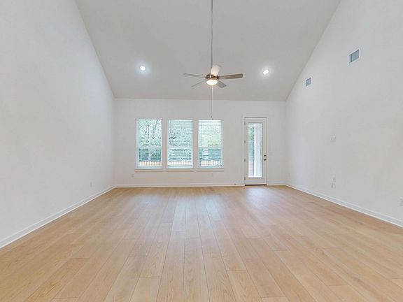 5th image of 3936 Fulton Dr