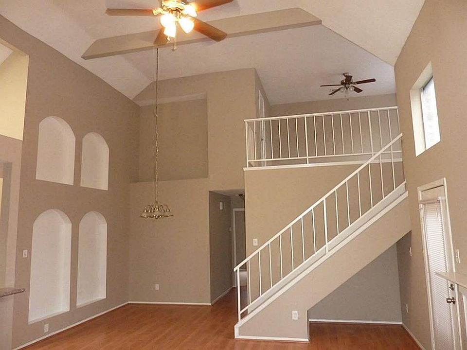 1st image of 13214 Noblecrest Dr