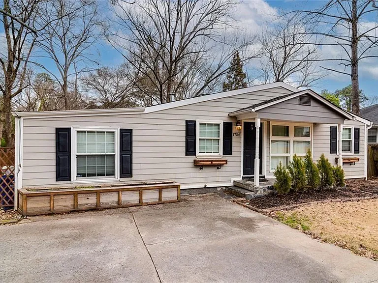 1756 Dresden Dr NE — Photo 3