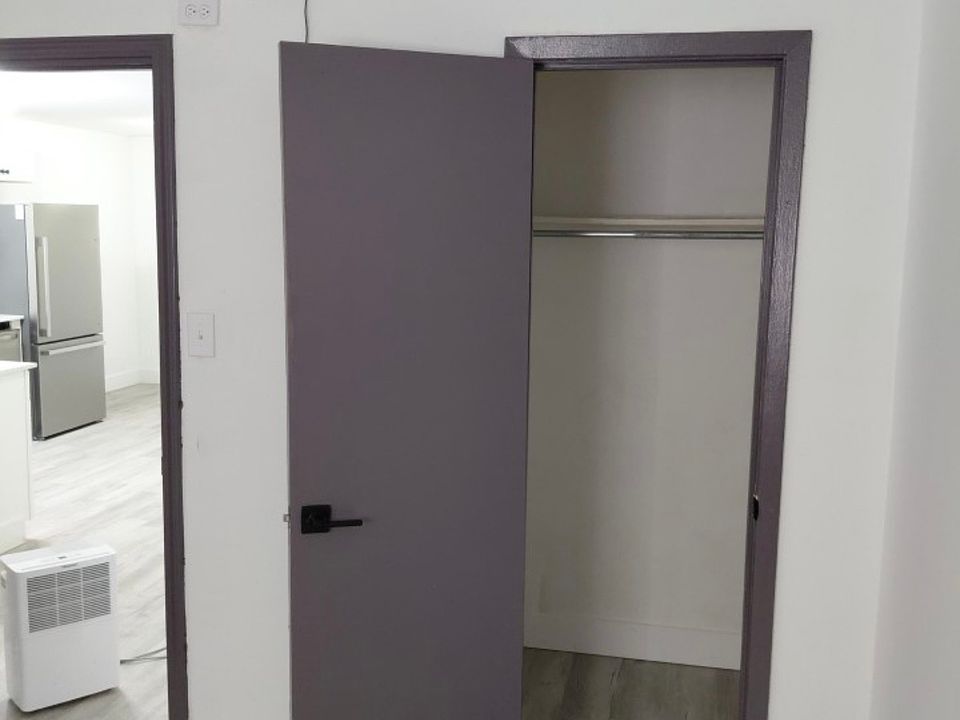 1st image of 6003 Windham Ave #3