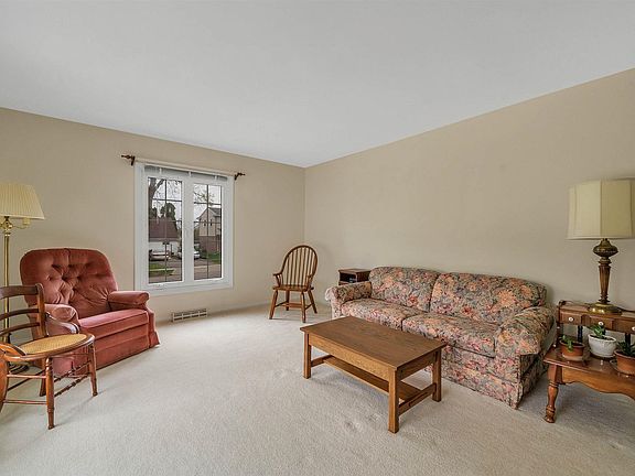 5th image of 3339 Christine Dr