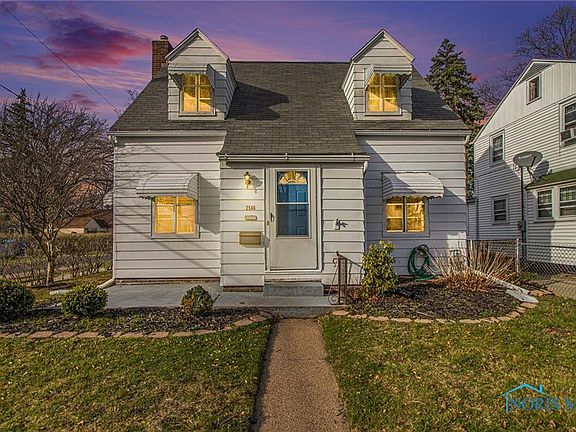 2nd image of 2566 Thoman Pl