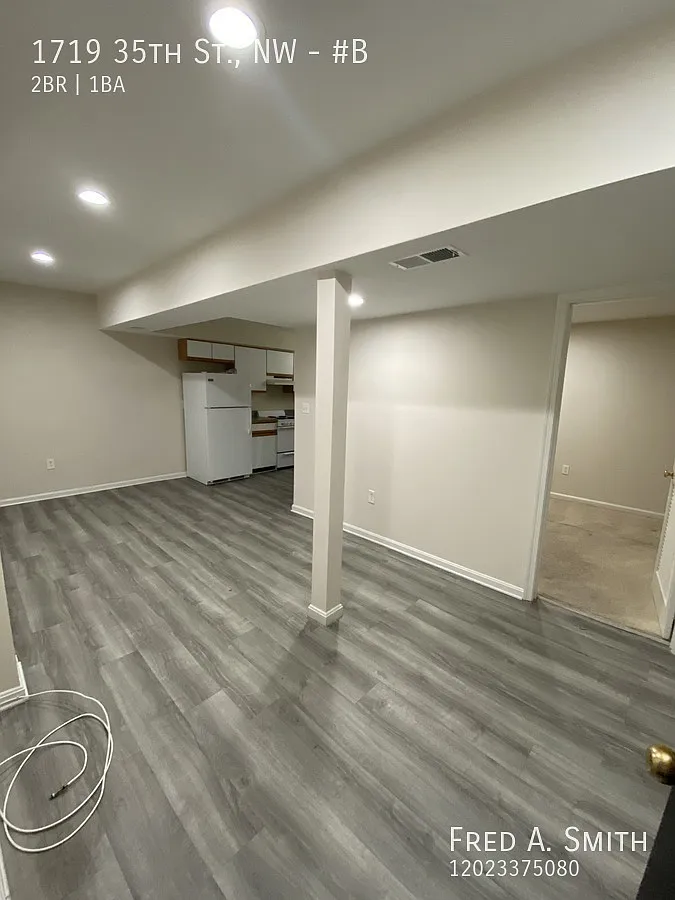 Charming Georgetown Two-Bedroom - Basement Unit — Photo 3