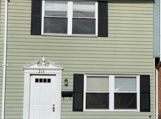 215 Page St, Berryville, VA 22611
