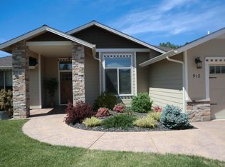 912 SW Harvest Dr, Grants Pass, OR 97527