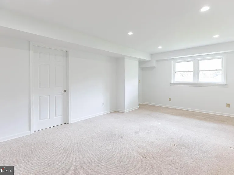 4106 Lamarre Dr — Photo 28