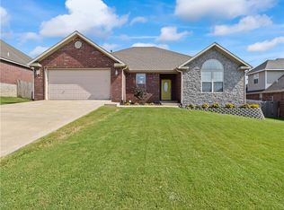 4700 SW Golden Eagle Ave, Bentonville, AR 72713
