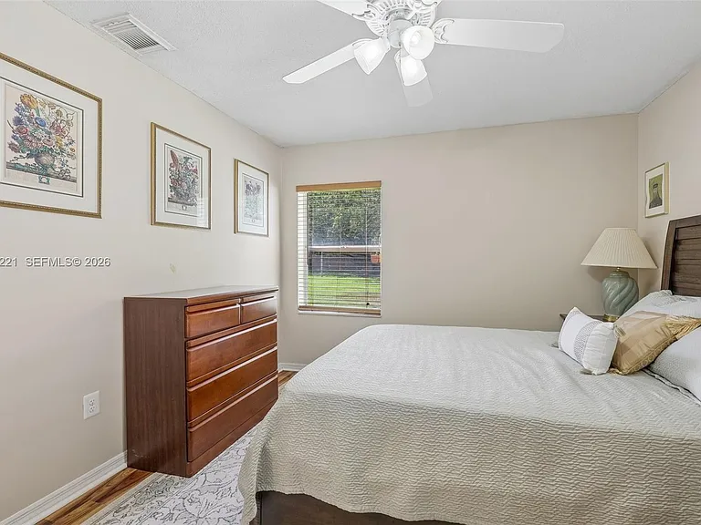 13100 NW 11th Dr — Photo 30