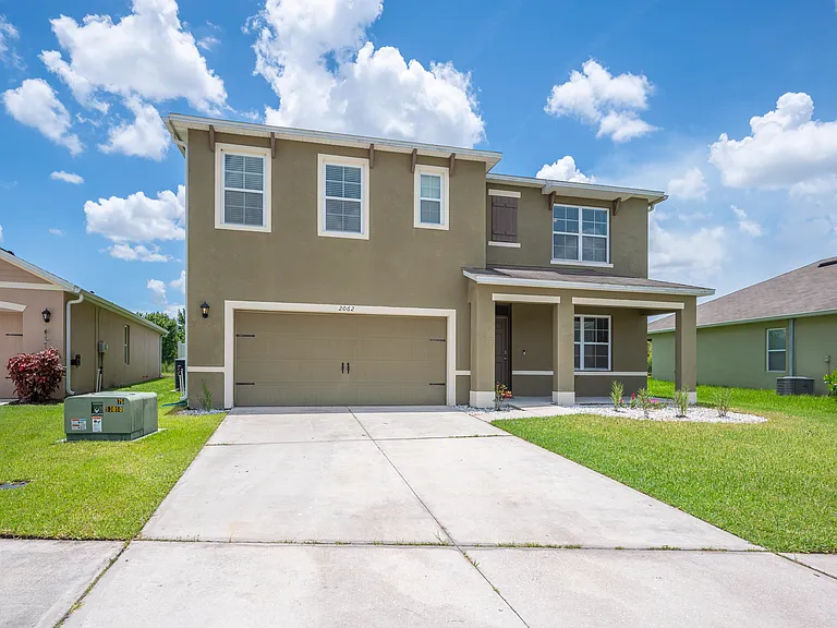 2062 Blue Highlands Dr — Photo 2