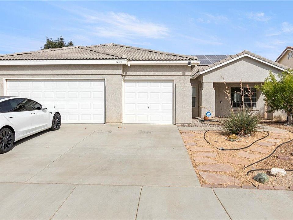 1st image of 3433 Tamarisk Dr
