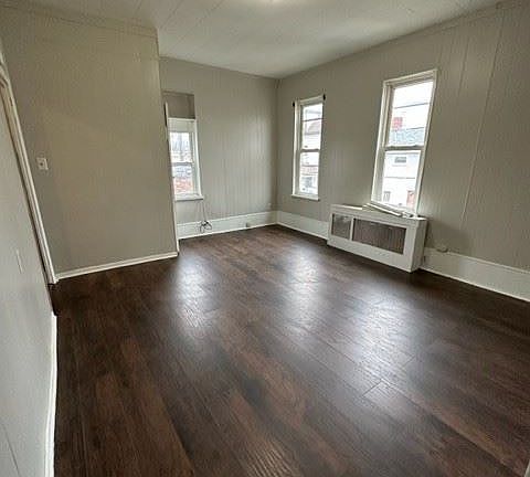4th image of 214 Thompson St APT 1