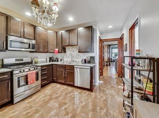 3136 N Kenmore Ave APT 1, Chicago, IL 60657