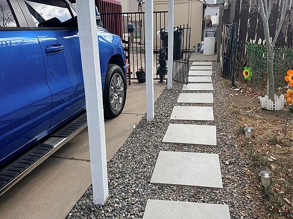 3rd image of 10201 Riverdale rd Road