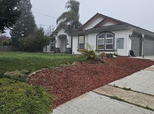 9318 Hillside Rd, Delhi, CA 95315