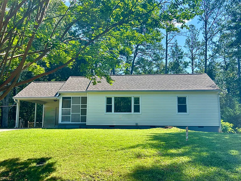 290 Pauladean Cir — Photo 1