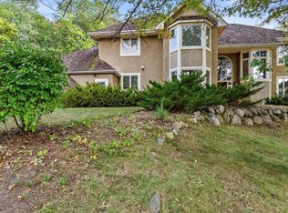 5579 Bristol Ln, Minnetonka, MN 55343