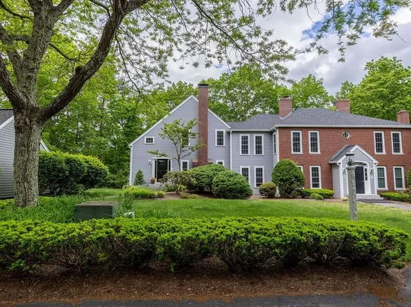 521 West St APT 11, Duxbury, MA 02332