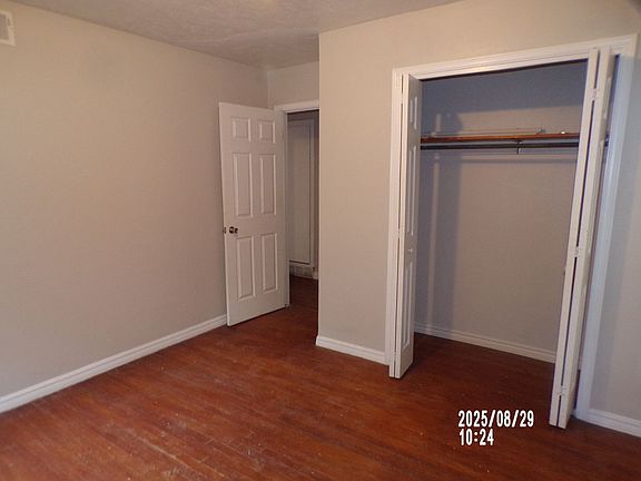 5th image of 1424 NW Logan Ave