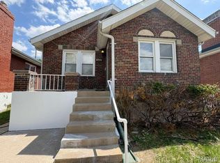 6926 Hurst Ct, Saint Louis, MO 63116