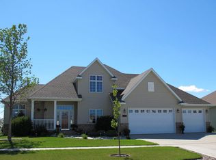2197 44th Ave S, Grand Forks, ND 58201