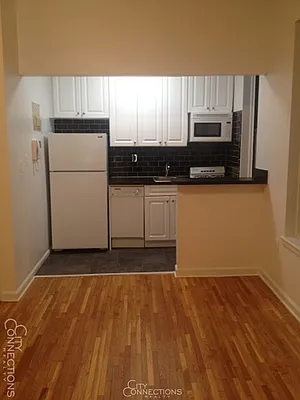 Rented by City Connections Realty | media 11