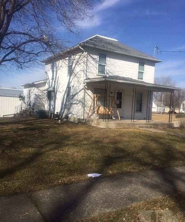 2nd image of 500 S 3rd St