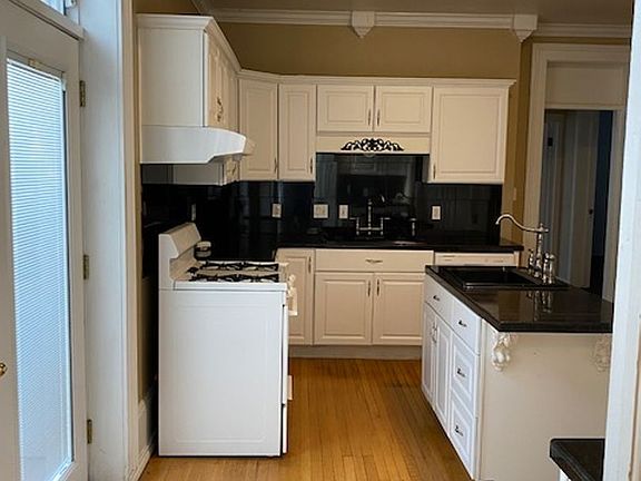 5th image of 611 W Colorado Ave #A
