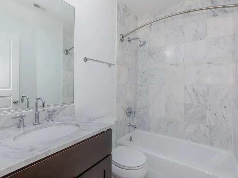 1022 Independence Ave SE — Photo 18