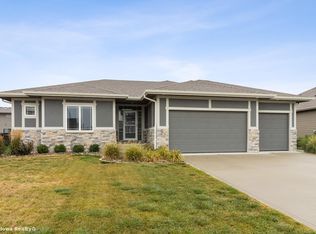 575 NE Traverse Dr, Waukee, IA 50263