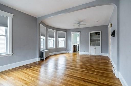 4th image of 57 Herschel St #59