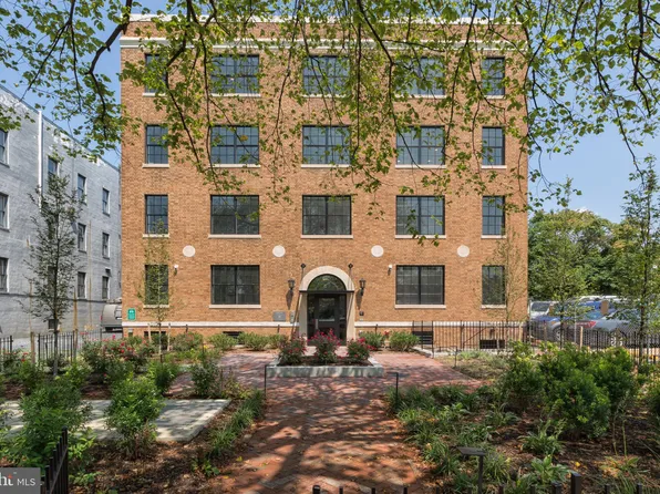 816 Potomac Ave SE, Washington, DC