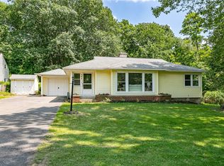 504 Moseley Rd, Fairport, NY 14450