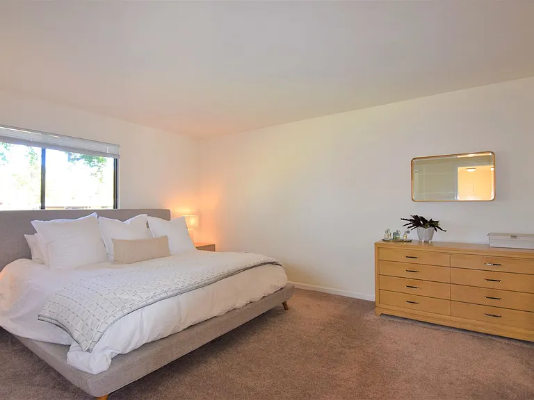 114 Melody Ct — Photo 6