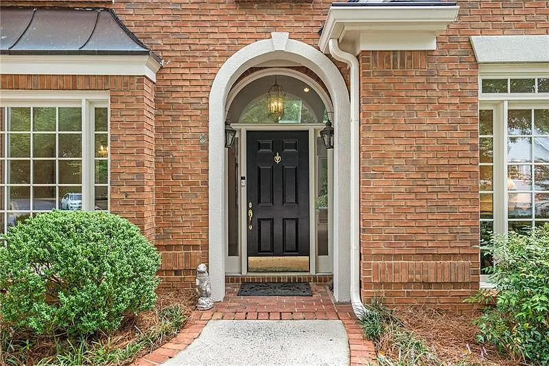 4 bed, 3.5 bath, 3028 sqft, $7,500 — Photo 2