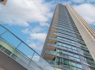 215 Fort York Blvd Unit 215, Toronto, ON