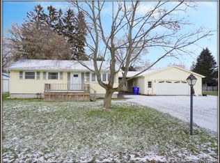 6139 Sharon Ave, Newfane, NY 14108