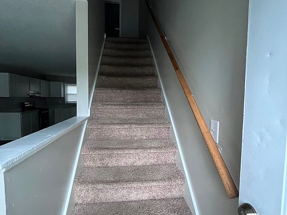 3rd image of 706 Railroad Ave #706