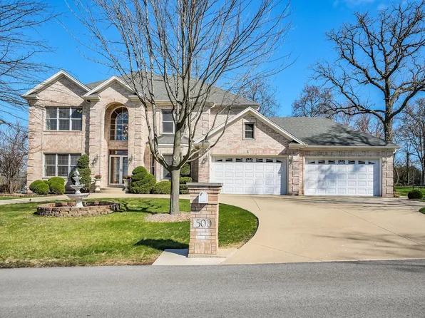 500 E Sherwood Dr, Addison, IL 60101