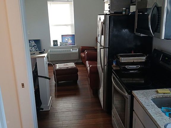Kitchen to living room