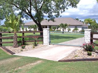 142 N San Roman Rd, Bayview, TX 78566