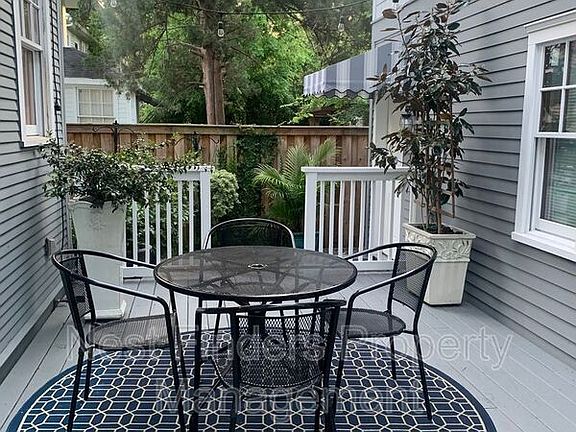 3rd image of 2117 Herschel St #1