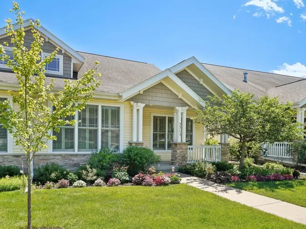 5513 Shale Rd, Fitchburg, WI 53711