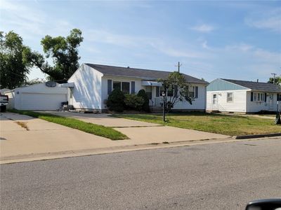 446 22nd St NW, Cedar Rapids, IA, 52405
