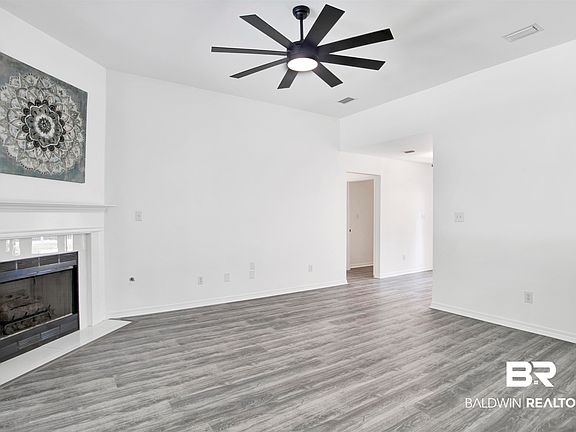 5th image of 8009 Deerwood Dr
