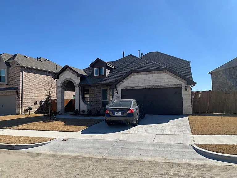 8809 Conroe Dr — Photo 4
