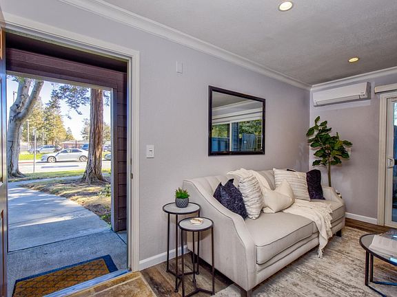 3rd image of 1227 Yarwood Ct