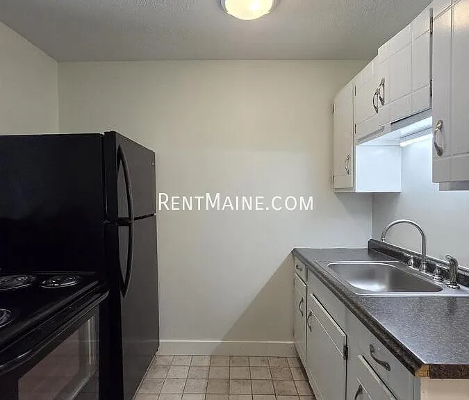 10 Tall Pines Dr #2 — Photo 9
