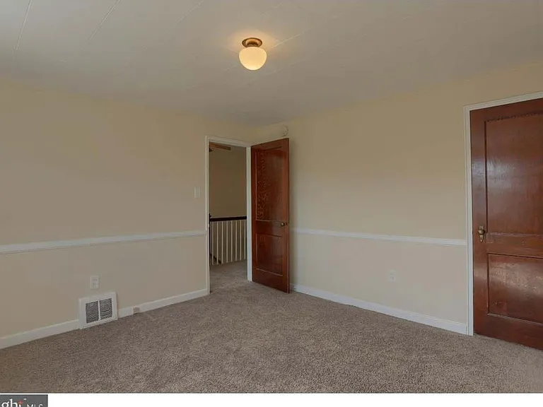205 Sycamore Rd — Photo 20