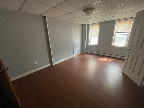 3rd image of 173 Lancaster St